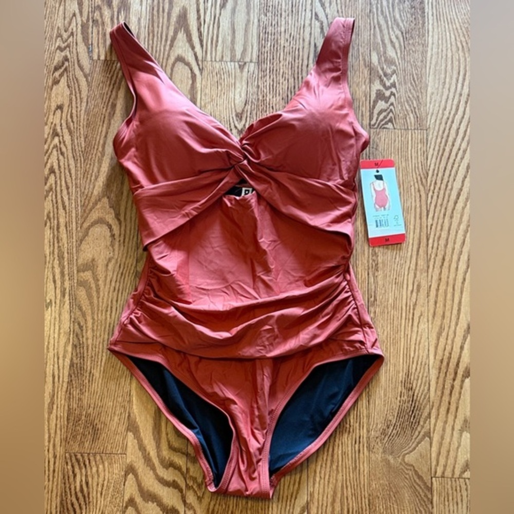 DKNY Terracotta One-Piece Swimsuit Women’s swimsuit Women’s beachwear  size M
